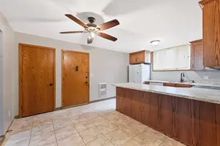 813 6th Ave N, Fargo, ND 58102 - Photo 5