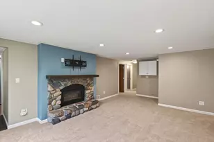 1504 Crystal Lake Rd E, Burnsville, MN 55306 - Photo 21