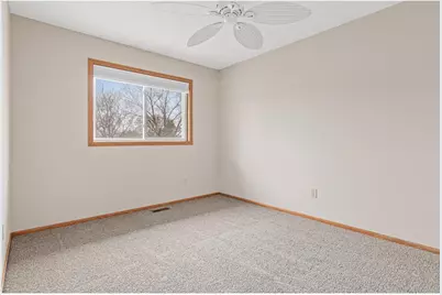 8001 Jeffery Avenue S, Cottage Grove, MN 55016 - Photo 11
