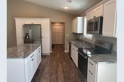 6000 Midvalley Lane NW, Bemidji, MN 56601 - Photo 5
