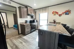 517 Begonia Ln, Altoona, WI 54720 - Photo 7