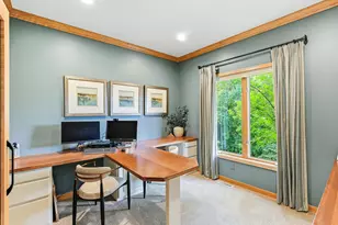 9353 Shetland Rd, Eden Prairie, MN 55347 - Photo 25