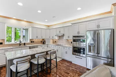 9353 Shetland Road, Eden Prairie, MN 55347 - Photo 5