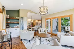 9353 Shetland Rd, Eden Prairie, MN 55347 - Photo 7