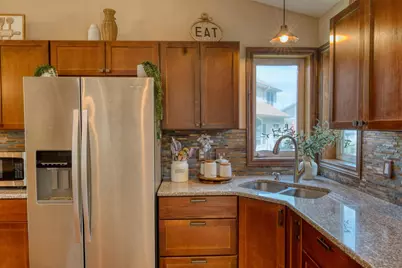 3803 Globe Flower Circle N, Brooklyn Park, MN 55443 - Photo 7