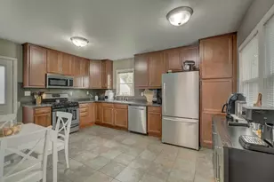1742 Nevada Ave E, Saint Paul, MN 55106 - Photo 9