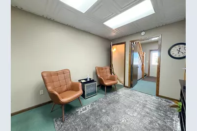 218 E Washington Avenue, Fergus Falls, MN 56537 - Photo 5