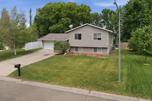 3022 14th Ave S, Moorhead, MN 56560 - Photo 33