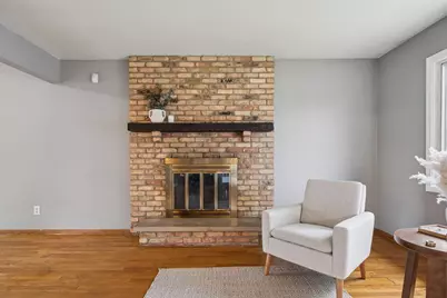 1613 Lyn Curve Avenue N, Minneapolis, MN 55411 - Photo 39