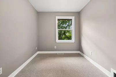1613 Lyn Curve Avenue N, Minneapolis, MN 55411 - Photo 51