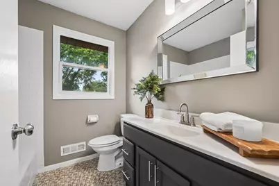 1613 Lyn Curve Avenue N, Minneapolis, MN 55411 - Photo 53