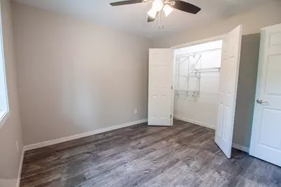 528 E St Charles Avenue, Fergus Falls, MN 56537 - Photo 11