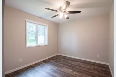 528 E St Charles Avenue, Fergus Falls, MN 56537 - Photo 23