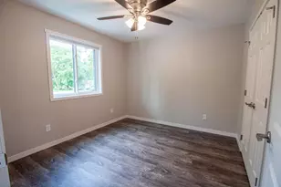 528 E St Charles Ave, Fergus Falls, MN 56537 - Photo 9