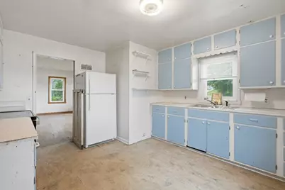 921 S Main Street, River Falls, WI 54022 - Photo 7