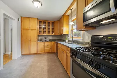 5117 Windsor Avenue, Edina, MN 55436 - Photo 9