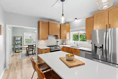 1119 Bluff Pass S, Chaska, MN 55318 - Photo 7