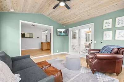 1119 Bluff Pass S, Chaska, MN 55318 - Photo 15