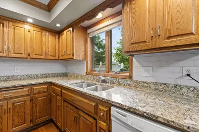 2215 7th Avenue S, Saint Cloud, MN 56301 - Photo 17