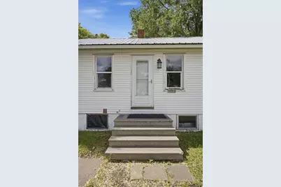 2002 2nd Avenue S, Fargo,  58103 - Photo 3