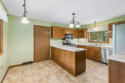 12725 Ethelton Way, Apple Valley, MN 55124 - Photo 11