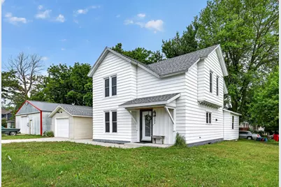 302 1st Street NW, Dodge Center, MN 55927 - Photo 3
