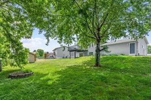 114 Lillie Ln SE, Pine Island, MN 55963 - Photo 7