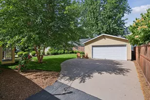 4312 Oakdale Ave S, Edina, MN 55424 - Photo 5