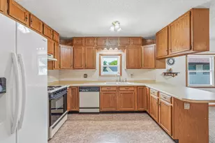 5011 Monroe St NE, Columbia Heights, MN 55421 - Photo 17