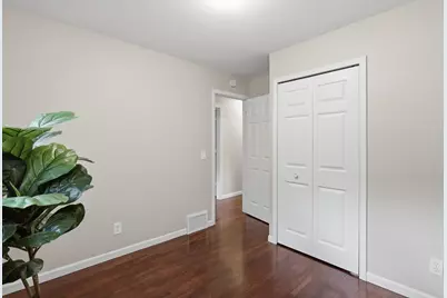 1325 Castle Court, Golden Valley, MN 55427 - Photo 21
