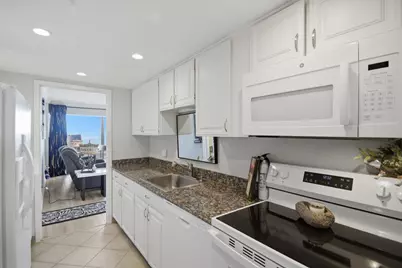 207 5th Avenue SW #901, Rochester, MN 55902 - Photo 13