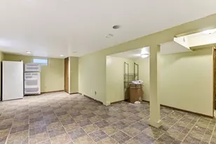 8352 Blaisdell Ave S, Bloomington, MN 55420 - Photo 21