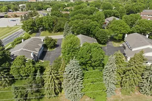 1174 Aston Cir, Burnsville, MN 55337 - Photo 59