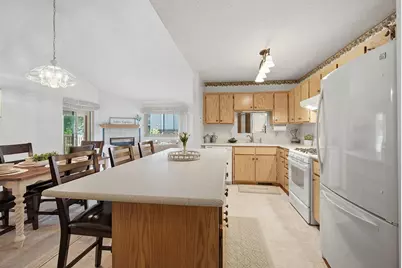 1174 Aston Circle, Burnsville, MN 55337 - Photo 17