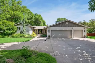 6030 Manchester Dr, Golden Valley, MN 55422 - Photo 1