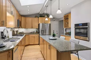 6030 Manchester Dr, Golden Valley, MN 55422 - Photo 9