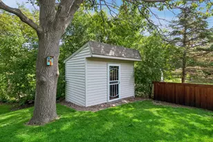 6030 Manchester Dr, Golden Valley, MN 55422 - Photo 47