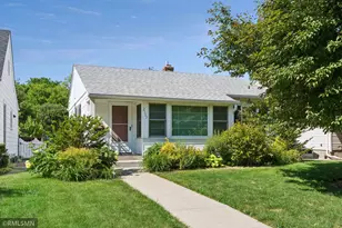 2133 Highland Pkwy, Saint Paul, MN 55116 - Photo 1