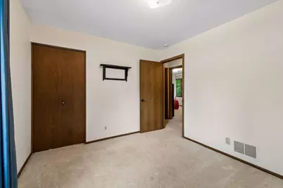 7840 W 100th Street, Bloomington, MN 55438 - Photo 33
