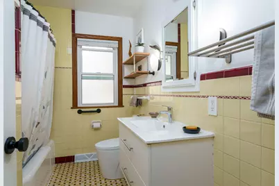 1373 Avon Street N, Saint Paul, MN 55117 - Photo 13