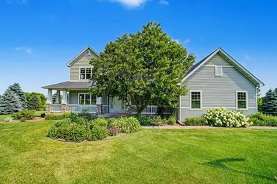 646 Tribute Parkway, River Falls, WI 54022 - Photo 3
