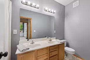 2229 Grimm Rd, Chaska, MN 55318 - Photo 23
