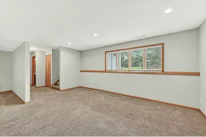 2605 Elmcroft Drive SW, Rochester, MN 55902 - Photo 17
