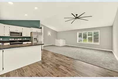 2605 Elmcroft Drive SW, Rochester, MN 55902 - Photo 13