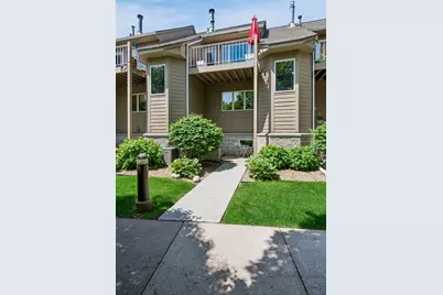 2831 Kenwood Isles Dr, Minneapolis, MN 55408 - Photo 3