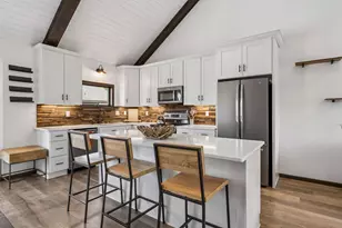 2831 Kenwood Isles Dr, Minneapolis, MN 55408 - Photo 9