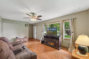 538 S Wasson Ln, River Falls, WI 54022 - Photo 5