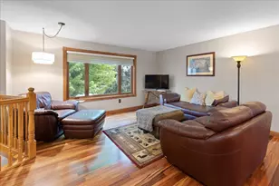 38288 Hillshire Ave, North Branch, MN 55056 - Photo 5
