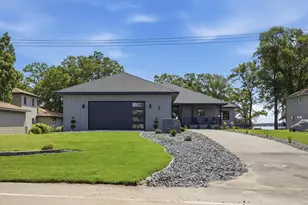 826 Shorewood Dr, Detroit Lakes, MN 56501 - Photo 11