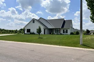 721 St James Cir, Litchfield, MN 55355 - Photo 1